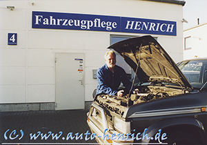 Autopflege Henrich - Herr Henrich, Ihr Partner in Kempen für Reparaturen aller Art an Autos und Motorrädern. Autopflege Henrich bietet Reifen Service, Schweißarbeiten, HU und AU durch GTÜ.